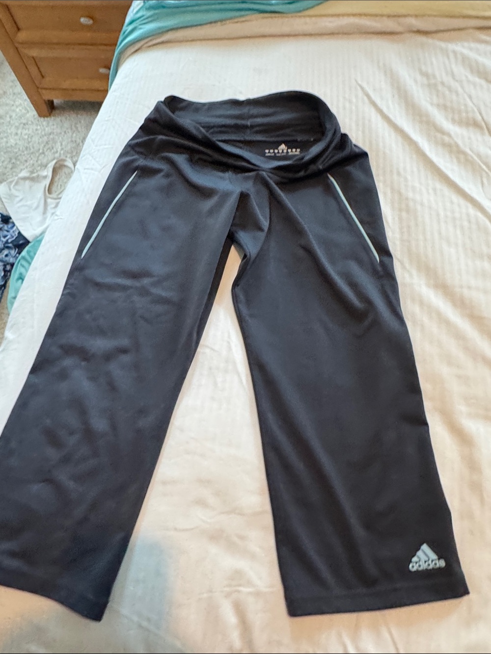 adidas Black Wide-Leg Athletic Capris with Reflective Trim